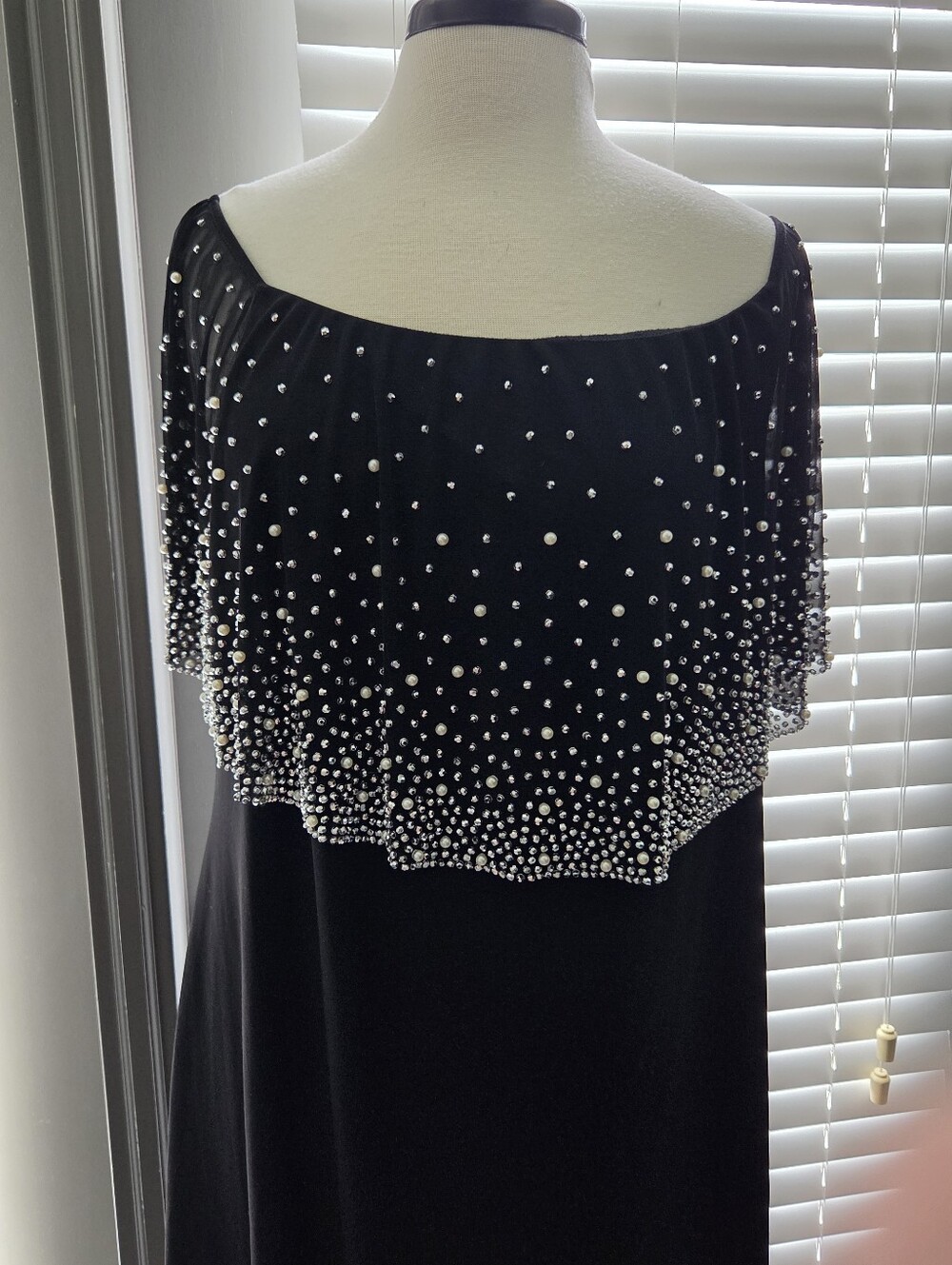 Little Formal Black Dress - Picture 15 of 15